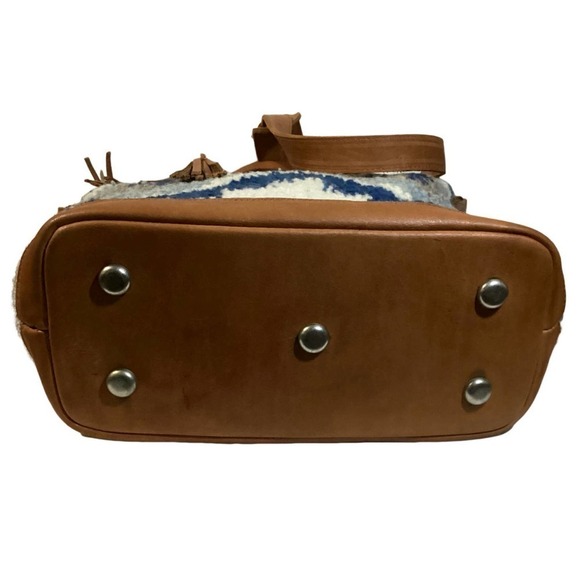 Chrisel convertible wool rug vintage geo print bag/crossbody/overnight bag - Picture 8 of 8